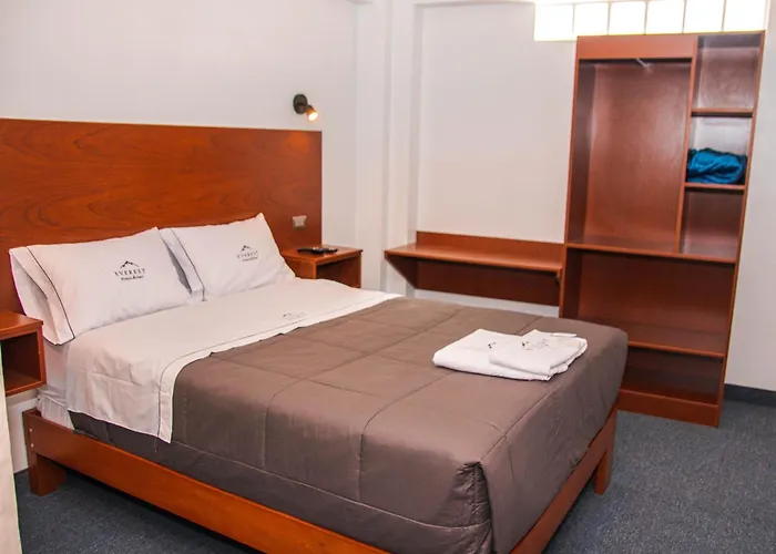 Hotel Turistico Everest
