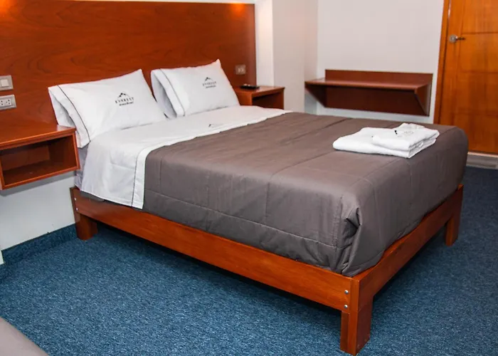 Hotel Turistico Everest